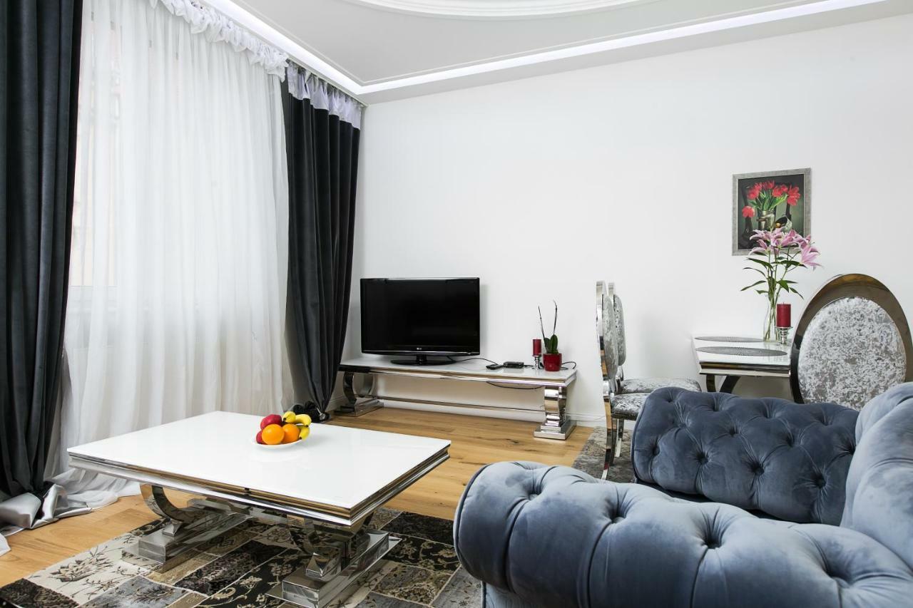 Old Town Cristal Apartment By Otium Krasków Exterior foto